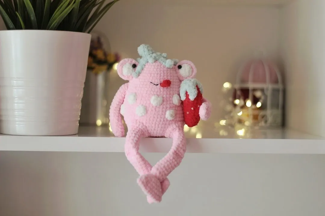 [koturgina_toys] Клубничная лягушка (Татьяна Котюргина)