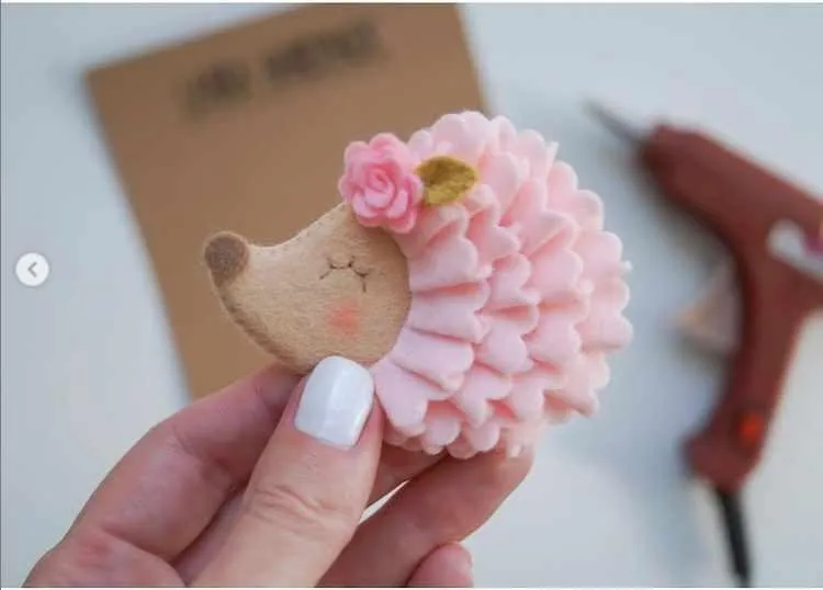 Ежик из фетра (lavka_handmade)