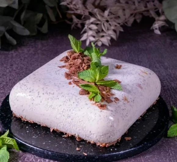 [Pastry School] Муссовый торт «Мятное мороженое» (Елена Крохмаль)