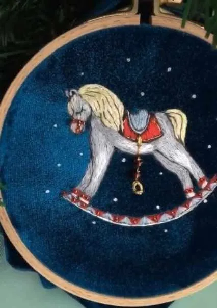 [Fairy Embroidery] Лошадка - качалка (Ирина Кириллова)