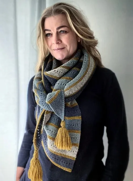 Шаль Almue Shawl (Camilla Vad)
