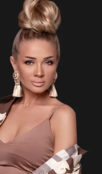 Как с помощью 3 линий на лице выглядеть на 10 лет моложе следуя моим инструкциям (Эллина Святимова)