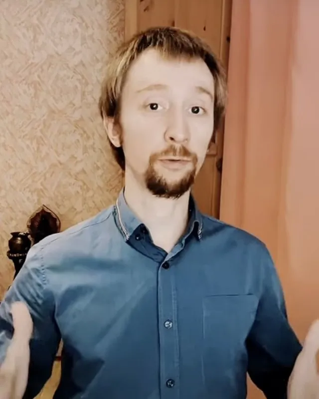 Опять 25  (Роман Лихачев)