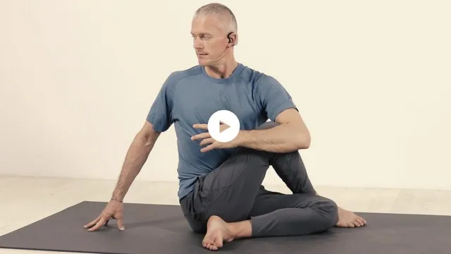 [Yoga Masters] Всё о скручиваниях (Вячеслав Гуцалюк)