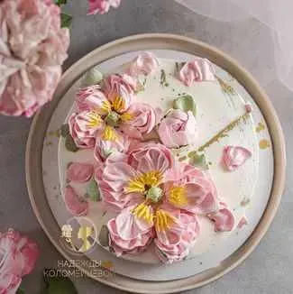 Бенто-торт с пионами (Надежда Коломейцева) @homebakery_krd_krn