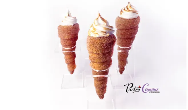 [Pastry Campus] Слоеные трубочки с белковым кремом (Мария Селянина)