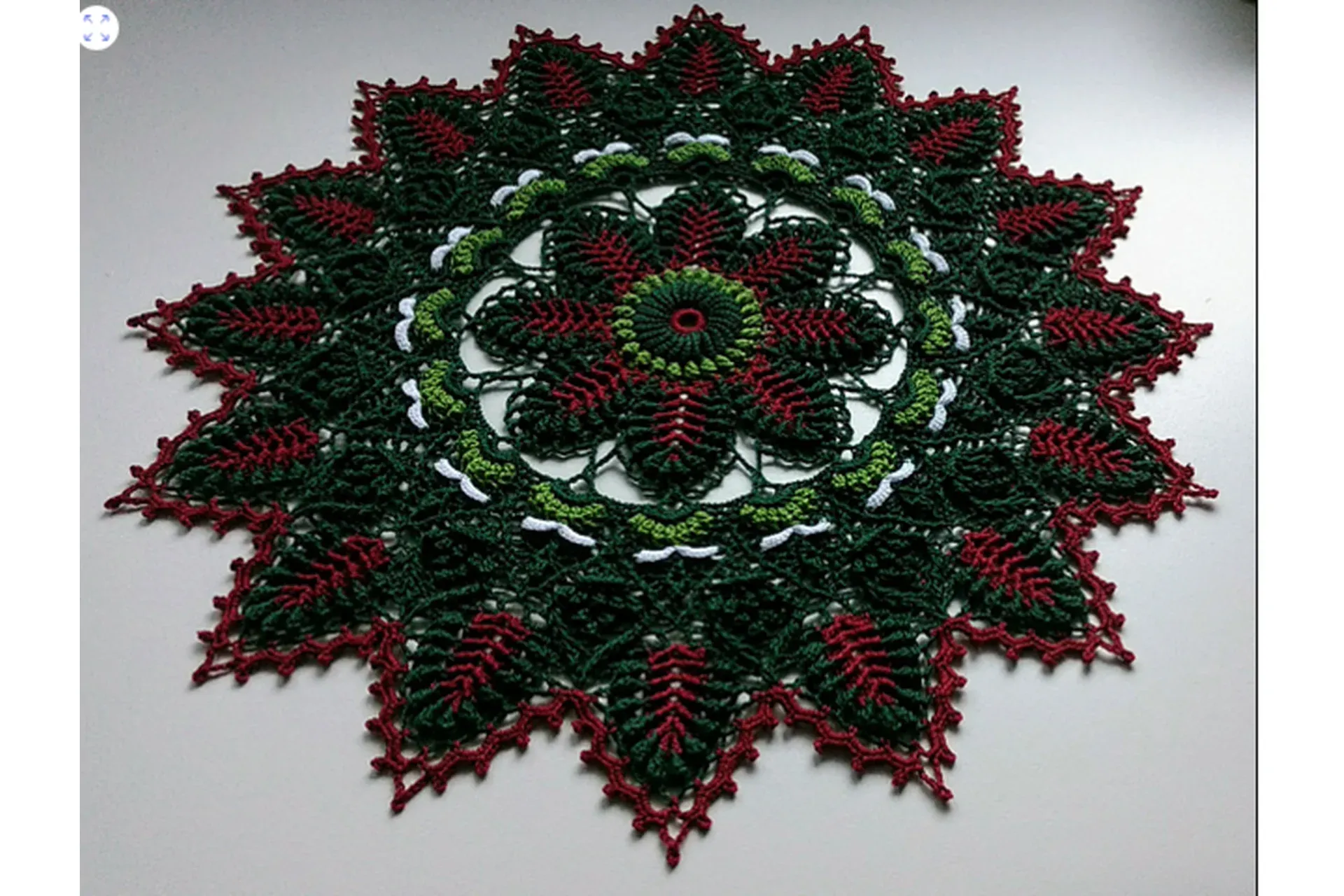 Салфетка Christmas Wreath  (Галина Борисова)
