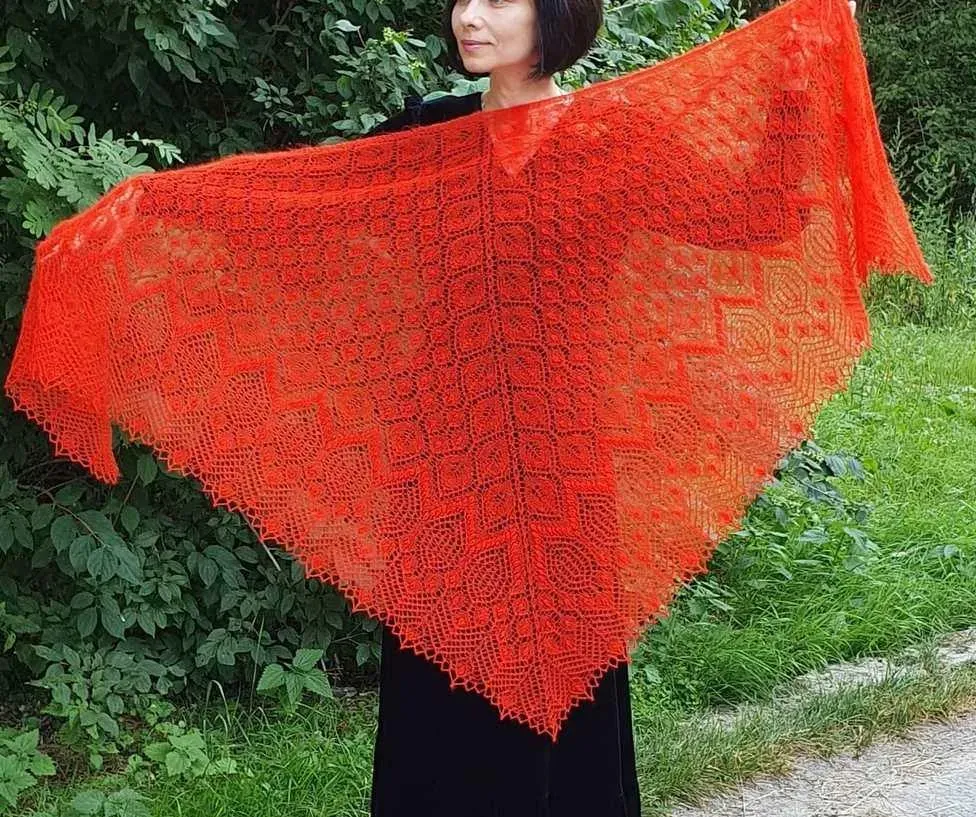 Шаль Вишневый сад (Карина Земцова)