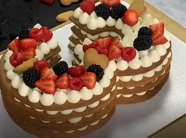 [make-cake] Онлайн урок торт Цифра (Анастасия Лазарева)