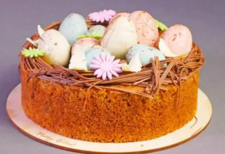 [Pastry School] Торт «Корзина с пасхальными яйцами» (Елена Крохмаль)