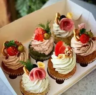 Закусочныe капкейки  Гурман  (brutal_cakes)