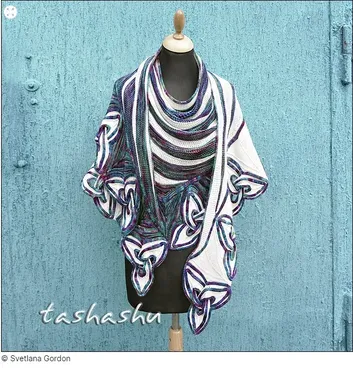 [Ravelry] Шаль Charmed Shawl (Светлана Гордон)