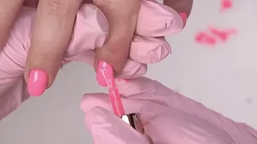 [ParisNail School] Онлайн-семинар. Комби маникюр + покрытие. Техника, работа над ошибками (Эльмира Урбанюк)
