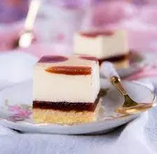 [pastryismagic] Пирожное «Клубничный дождь» (Нина Тарасова)