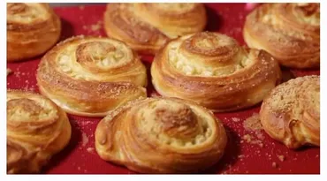 Дрожжевая слойка с яблоком (Ксения Гребенюк)