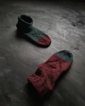 [vikis_knit] Носки triangle socks (Виктория Семенова)