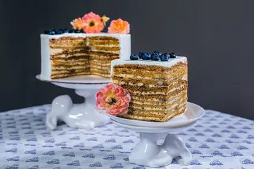 Торт Карамельно Ореховый (Юлианна Сухотерина)