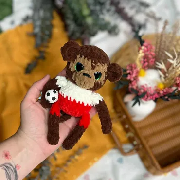 [foxi.toys] Обезьянка-футболист (Марина Кустова)