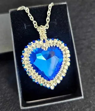 Precious Heart Pendant. Драгоценная подвеска в виде сердца (Aria Magical Jewelry)