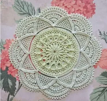 Салфетка Kusuma (croche.nesia)