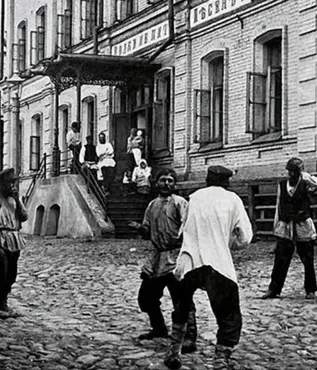 [Умные люди] Московские гетто: непарадная Москва (Иван Савушкин)