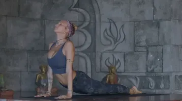 [Bohobeautiful] 60 Min Gracefully Connective Motion | «Just Flow» Exclusive Yoga (Juliana Spicoluk)