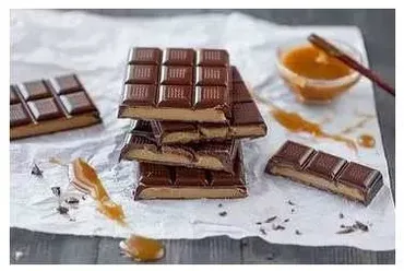 [Кондитерка] Курс по работе с шоколадом Корпусные конфеты и Шоколад с начинкой (Наталия Спитэри)