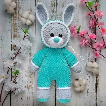 [Игрушка] Плюшевый зайчик в пижамке (hlestik_toys)