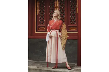 [Twins Chinese] Словарь вежливых фраз и выражений. Китайский язык (Анна Кузина)
