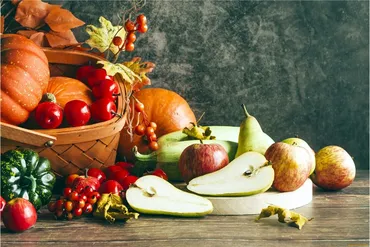 «Просто. Вкусно. Полезно». Сезон фруктов и овощей (Альбина Комиссарова, Анна Орехова)