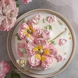 Бенто-торт с пионами (Надежда Коломейцева) @homebakery_krd_krn