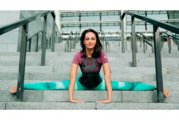 [Yoga masters] Комплексы для проработки продольного и поперечного шпагатов (Инна Нилова)