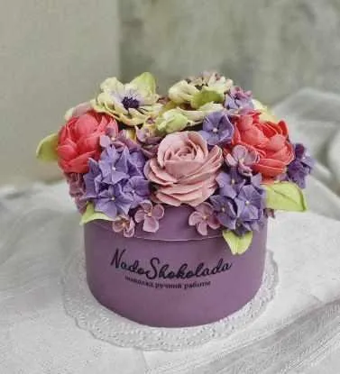 [Nado Shokolada] Корейские цветы из шоколада в кремовой технике (Юлия Зотова)