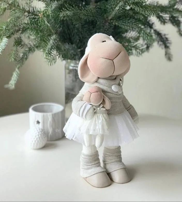 Овечка и Лосик по одному описанию (Юлия Костюк)