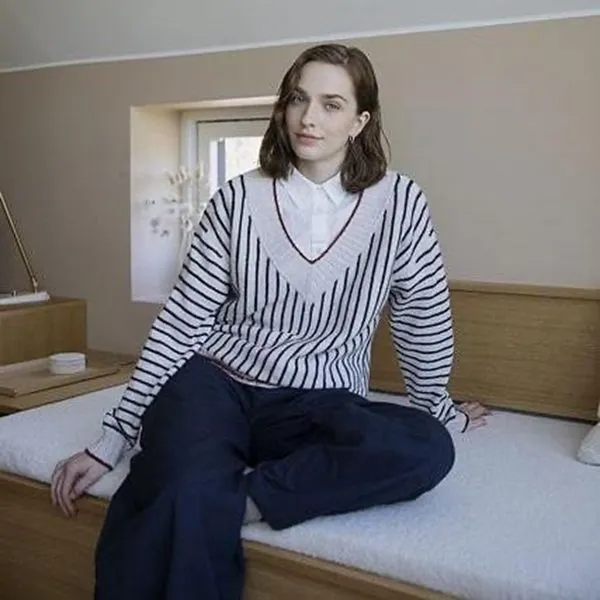 [Вяжи.ру] Пуловер необычной конструкции спицами Sunde (Nordic Knits)