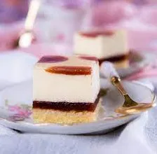 [pastryismagic] Пирожное «Клубничный дождь» (Нина Тарасова)