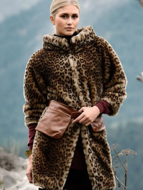[Burda Style] Пальто из искусственного меха №104, Burda 1/2014. Размеры 36-44