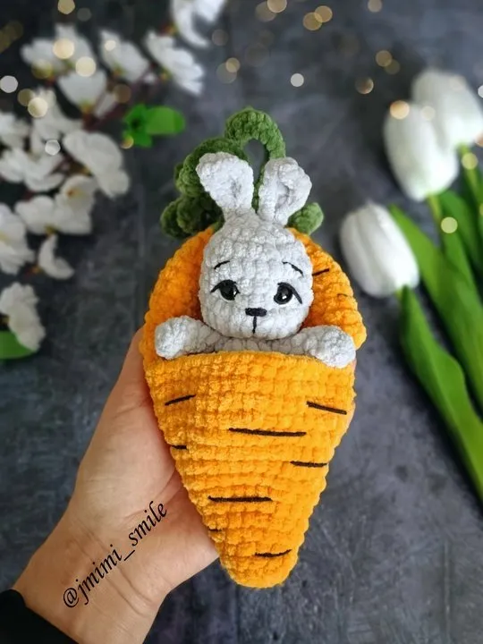 [jmimi_smile] Зайка в морковке (Евгения Пигичко)