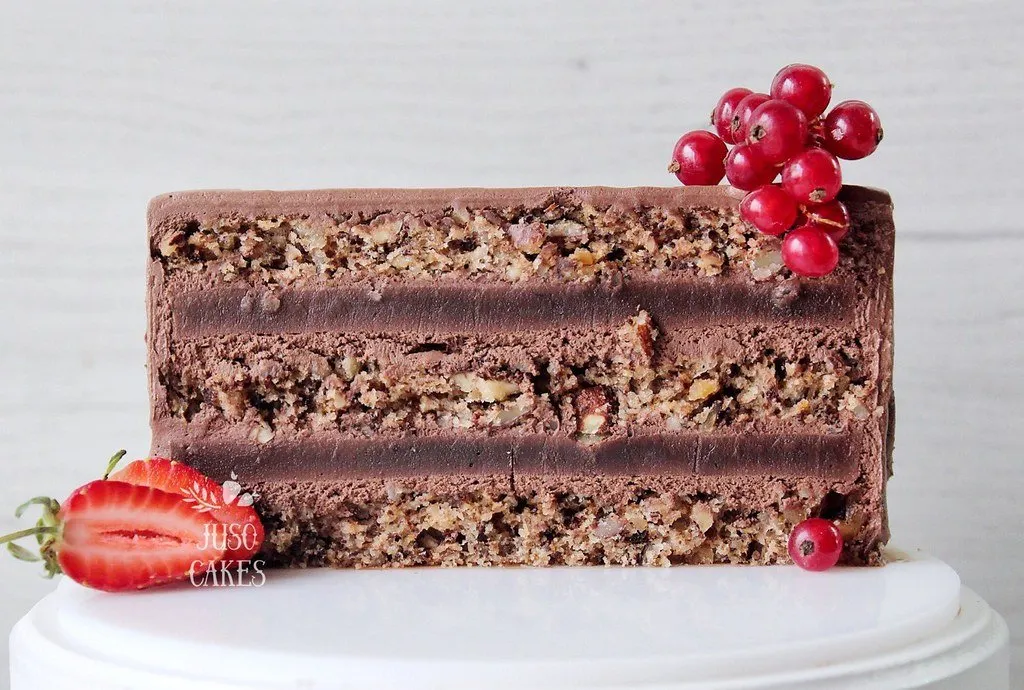 Ореховый баловень (Juso Cakes)