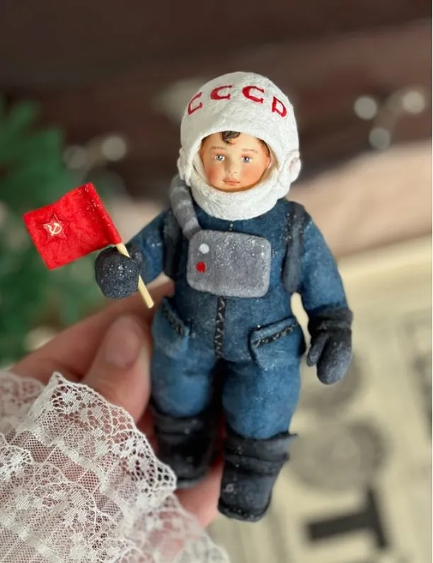 Космонавт (Анна Ульянова)