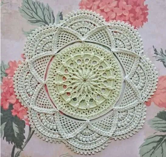 Салфетка Kusuma (croche.nesia)