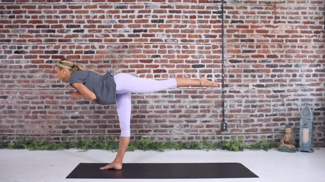 [Bohobeautiful] Breathing Into Being | A Calming Yoga Flow To Feel Great (Juliana Spicoluk)