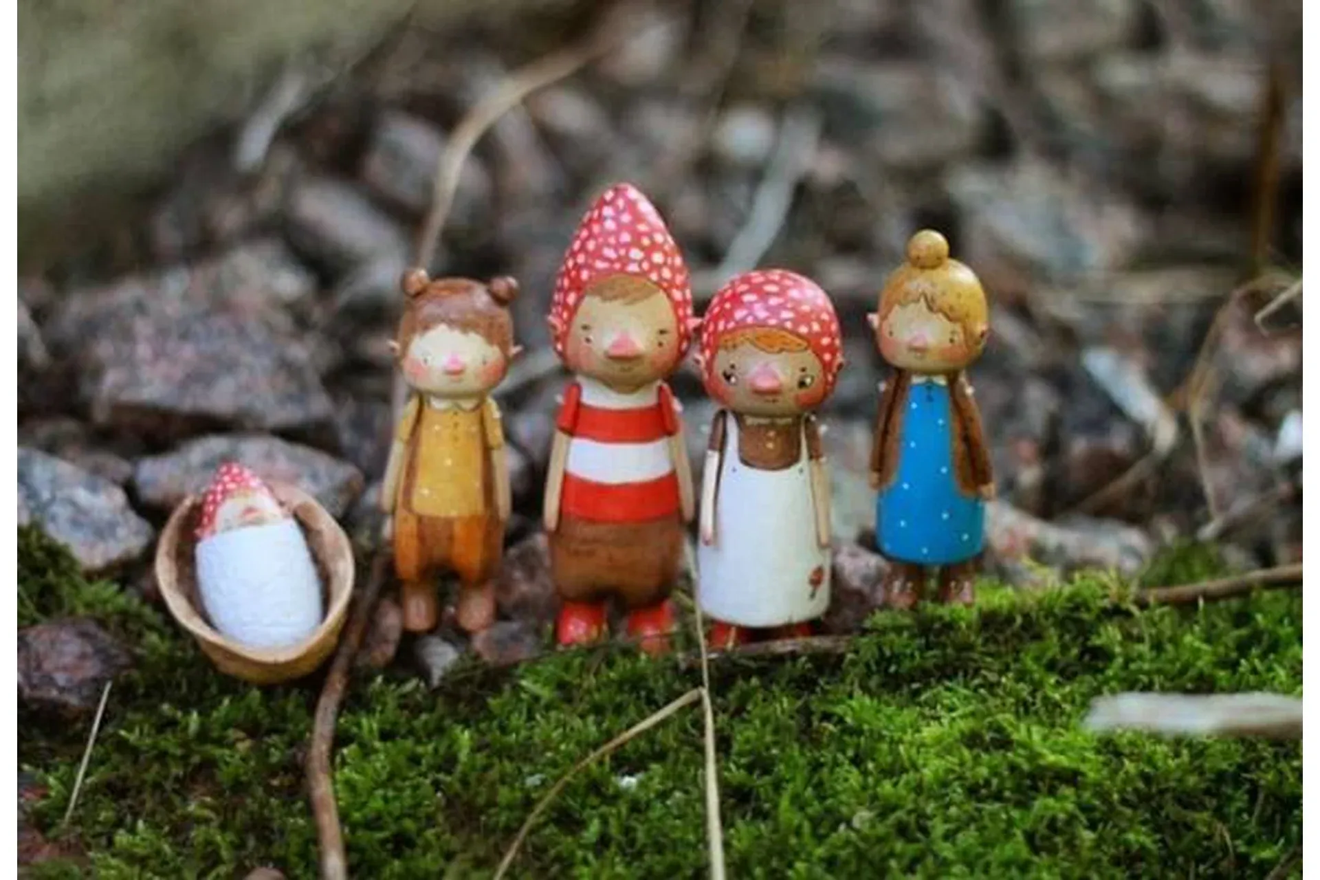 Миниатюрные куклы из дерева (katya_kotyasya)